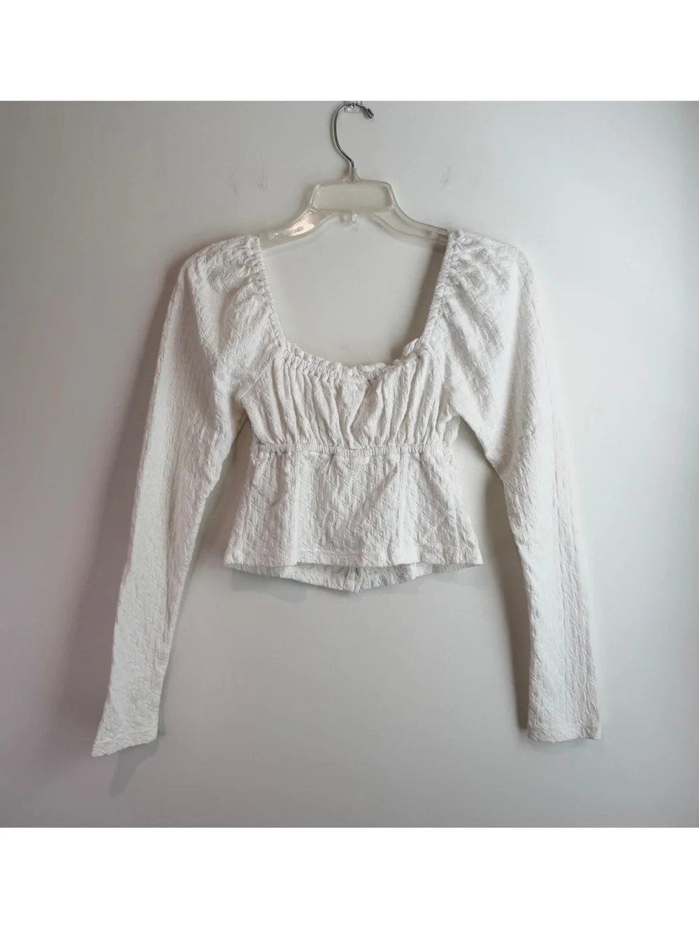 Free People White Textured Long Sleeve Cropped Button-Up Top Size S